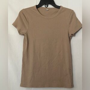 Uniqlo Women’s mocha brown tan knit knit top size L